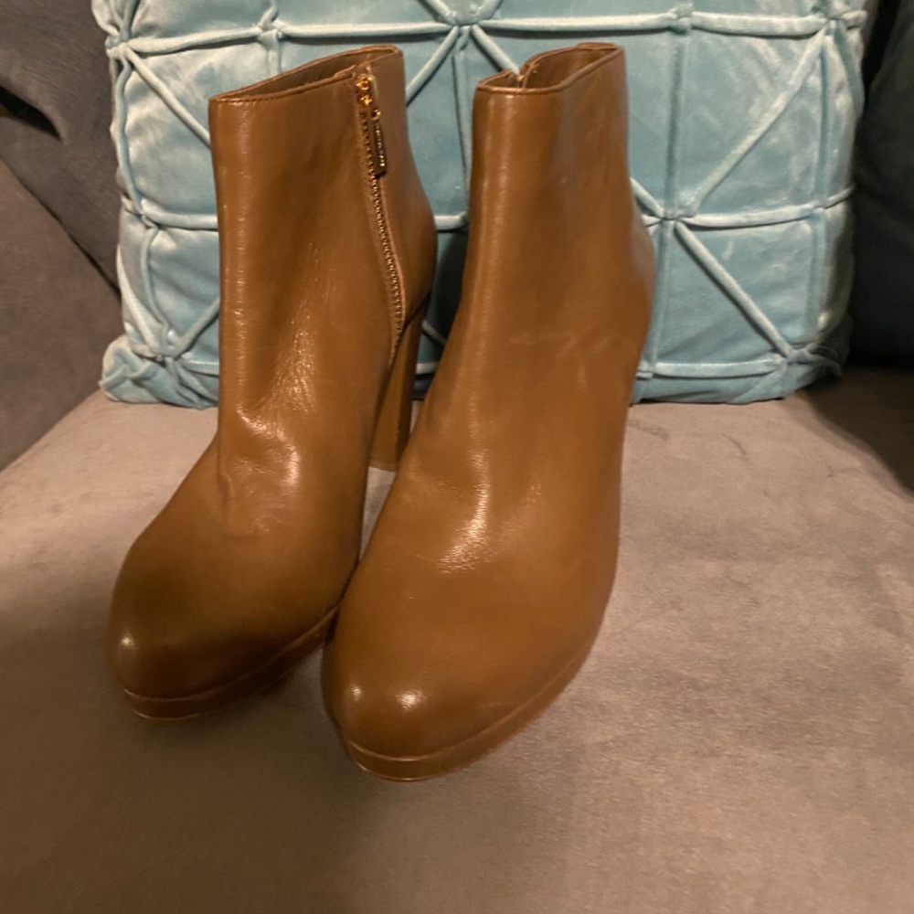 Michael Kors Boots - Picture 3 of 4
